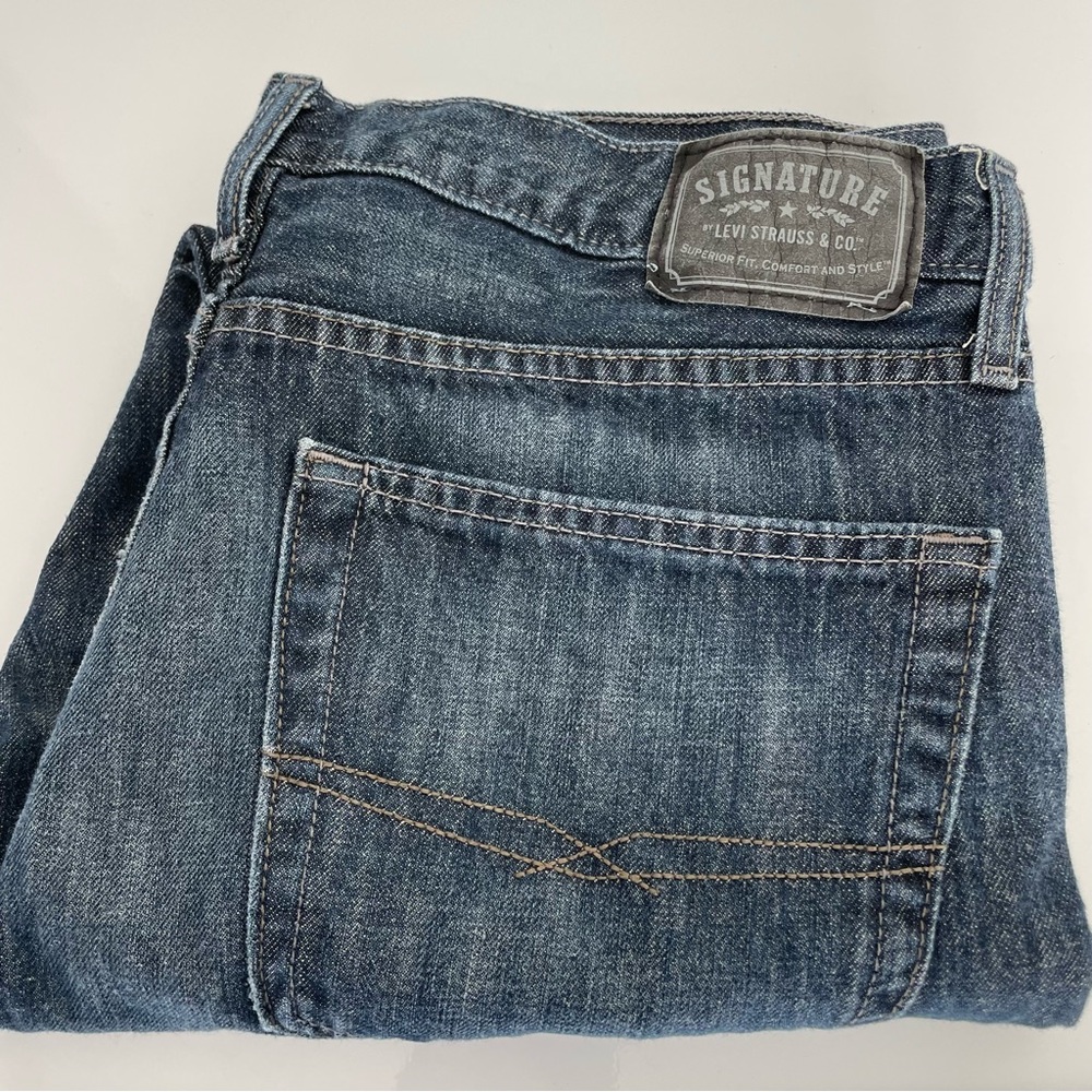 Men’s Levi’s - Signature - Taper - size 36x30